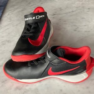 Nike basketball shoes in excellent condition
